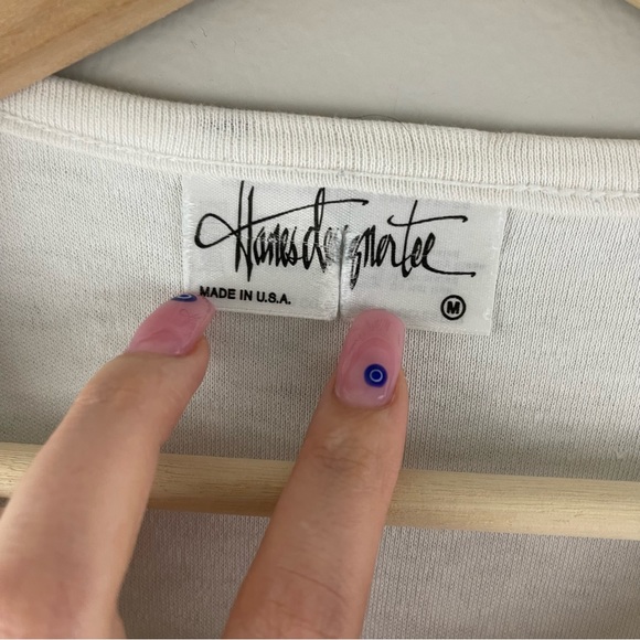 !SOLD! Hanes Designer Tee Vintage 90’s White Hawaii Rose Graphic Destination Tee - Picture 6 of 9